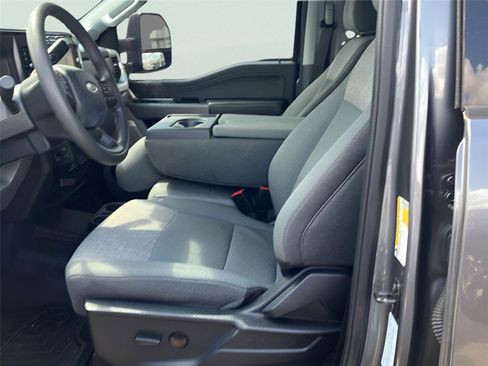 Used 2024 Ford F250 XLT w/ XLT Premium Package AWD/4WD image 7