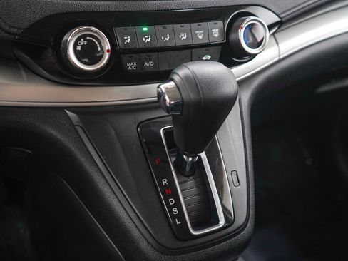 Used 2016 Honda CR-V SE image 22
