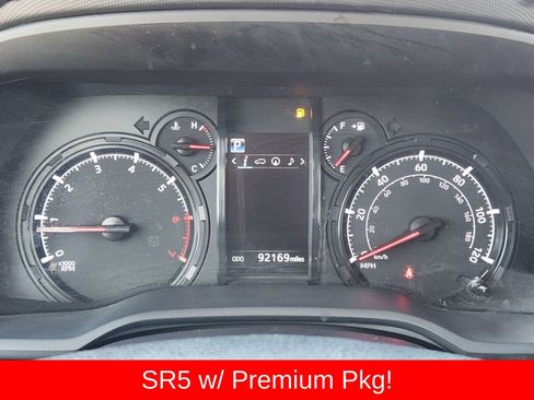 Used 2021 Toyota 4Runner SR5 Premium w/ Moonroof Package RWD image 23