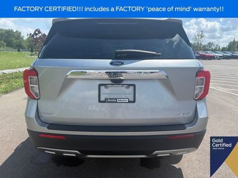 Used 2023 Ford Explorer XLT w/ Equipment Group 202A AWD/4WD image 11