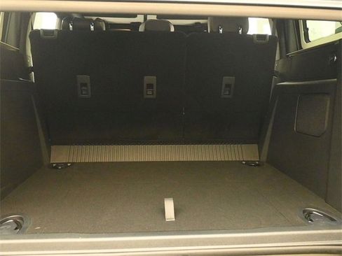 New 2025 Ford Bronco Badlands image 16