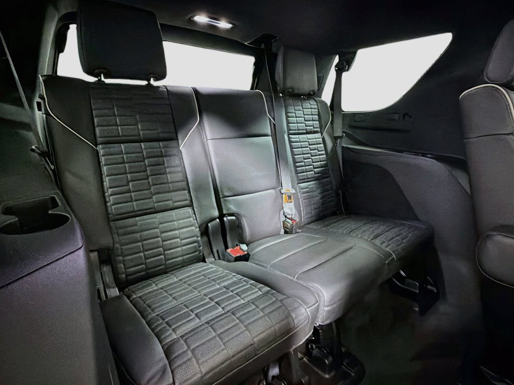 Used 2024 Cadillac Escalade Sport Platinum w/ LPO, ONYX Package AWD/4WD image 30