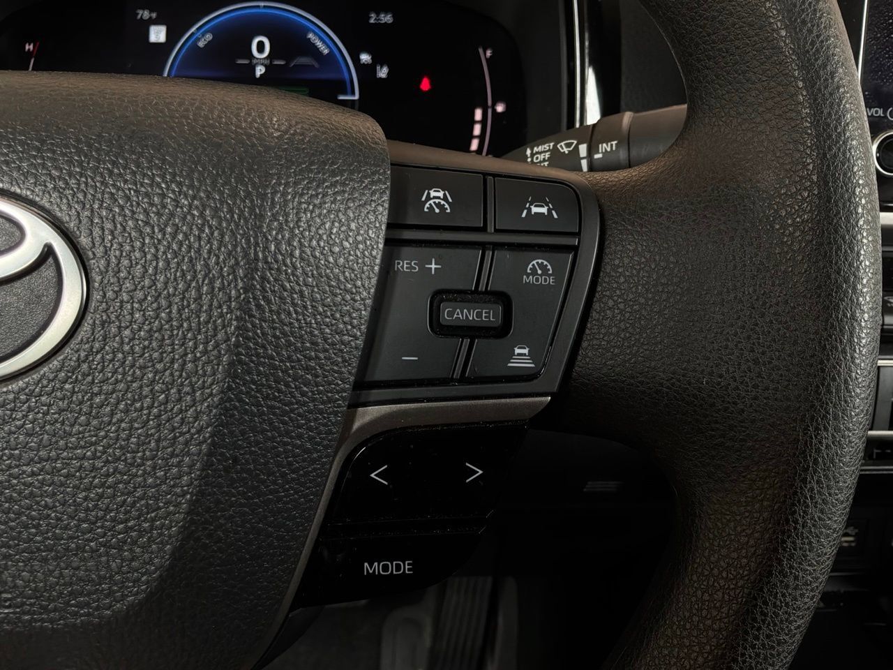 Used 2025 Toyota Camry LE FWD image 36