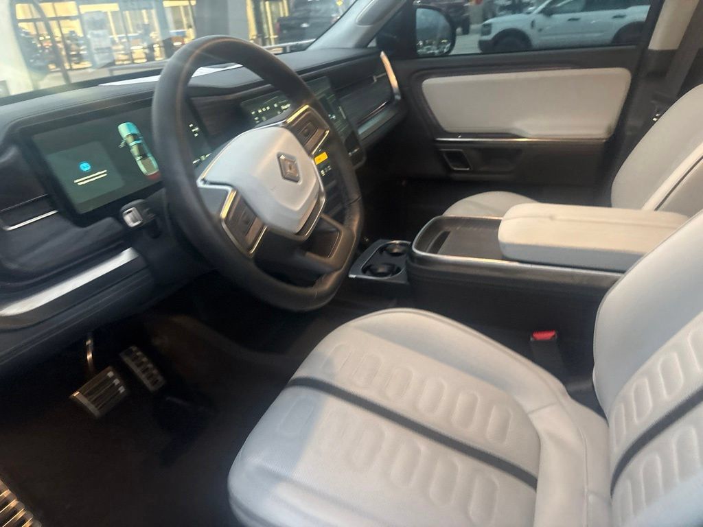 Used 2023 Rivian R1T Adventure Dual AWD/4WD image 13