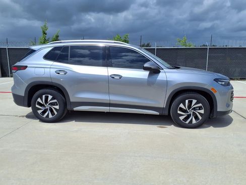 New 2026 Volkswagen Tiguan S FWD image 4