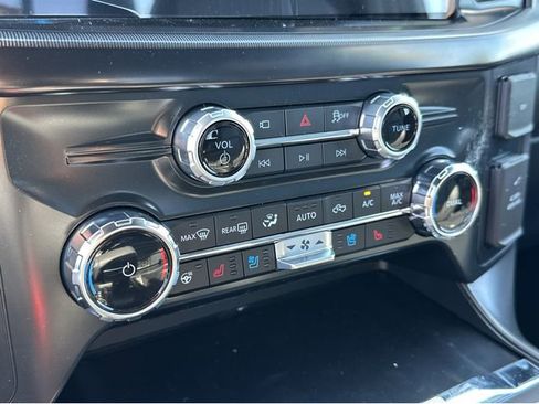 New 2026 Ford F150 Lariat w/ Equipment Group 502A High image 27