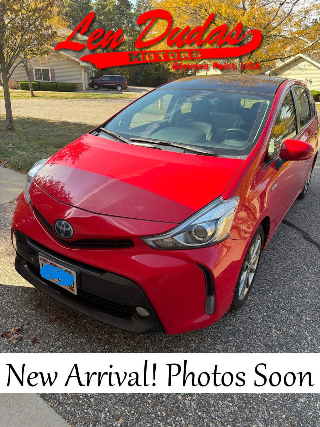 Used 2017 Toyota Prius V Five w/ Advanced Technology Package FWD image 1