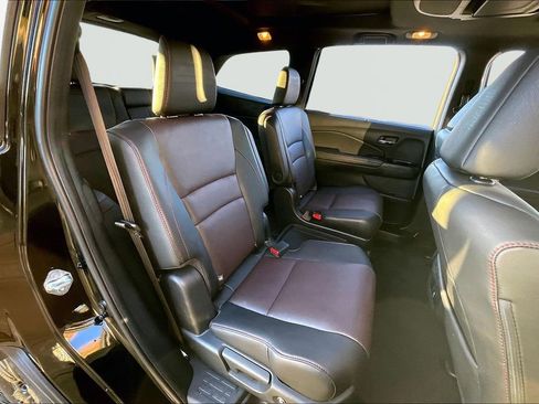 Used 2022 Honda Pilot Black Edition image 19