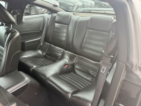Used 2009 Ford Mustang GT Premium image 16