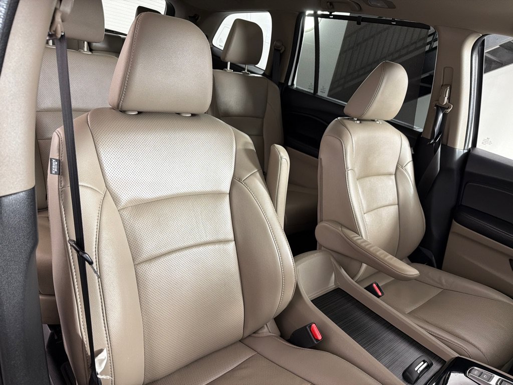 Used 2016 Honda Pilot Elite image 24