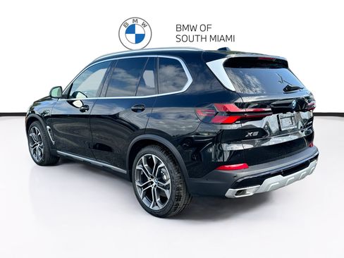 New 2026 BMW X5 xDrive50e w/ Premium Package AWD/4WD image 4