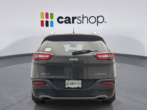 Used 2017 Jeep Cherokee Limited image 3