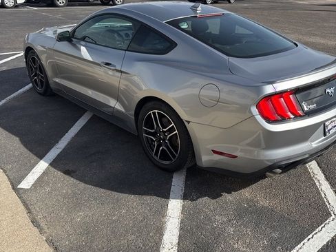 Used 2020 Ford Mustang Premium image 9