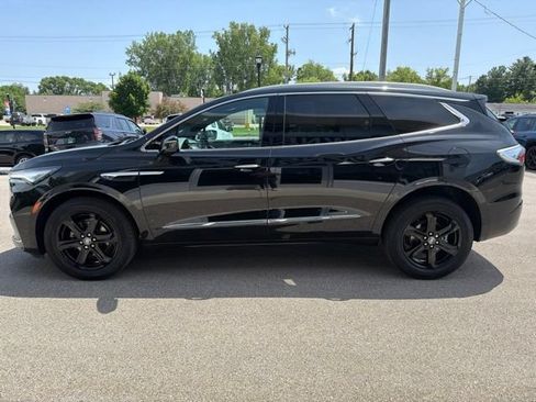 Used 2024 Buick Enclave Essence w/ Experience Buick Package AWD/4WD image 6