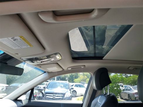 Used 2022 Genesis GV70 2.5T w/ Advanced Package image 25