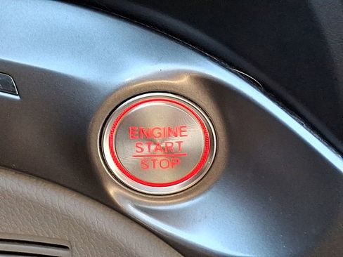 Used 2020 Acura ILX w/ Premium Package image 24