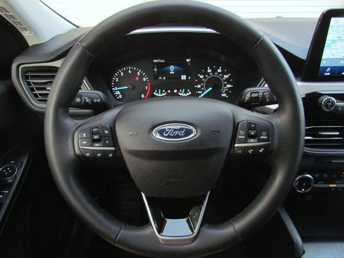 Used 2022 Ford Escape SE w/ SE Sport Appearance Package FWD image 30
