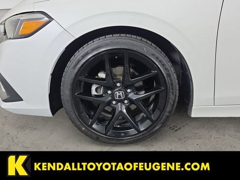Used 2024 Honda Civic Sport image 9