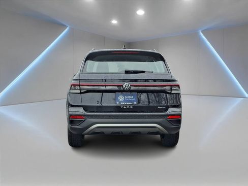 Used 2025 Volkswagen Taos S AWD/4WD image 5