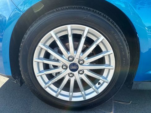 Used 2015 Ford C-MAX SEL w/ Equipment Group 302A image 14