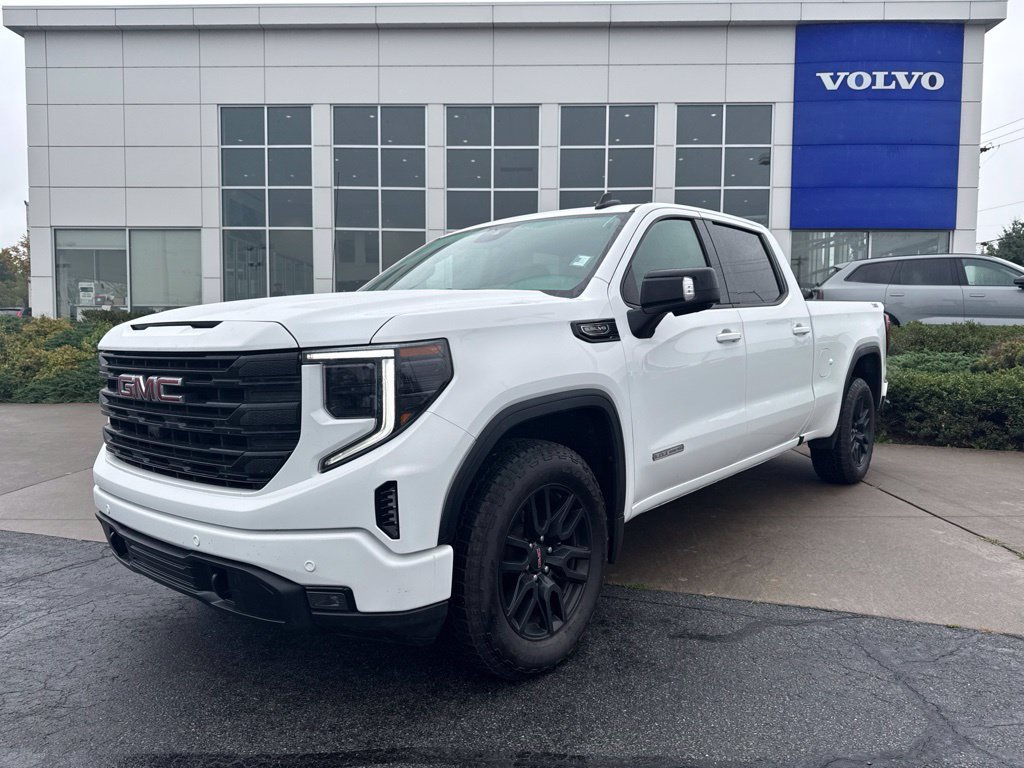 Used 2025 GMC Sierra 1500 Elevation w/ Elevation Premium Package AWD/4WD image 2