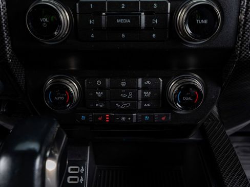 Used 2019 Ford F150 Raptor w/ Equipment Group 802A Luxury image 26