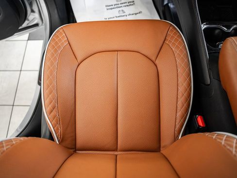 New 2026 Chrysler Pacifica Pinnacle image 27