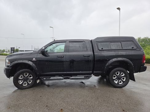 Used 2015 RAM 2500 Laramie w/ Black Appearance Group AWD/4WD image 14