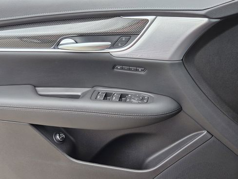 New 2026 Cadillac XT5 Sportv AWD/4WD image 16