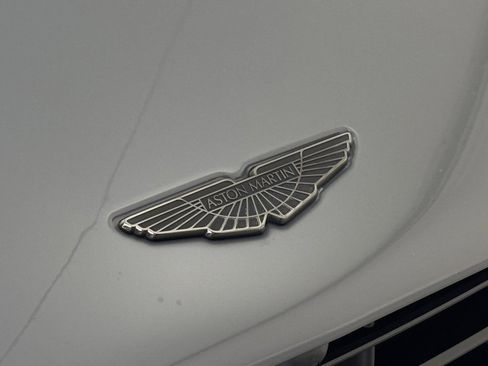Used 2023 Aston Martin DB11 Volante image 45