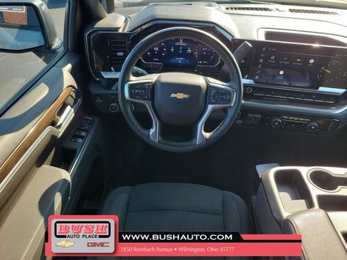 Used 2026 Chevrolet Silverado 1500 LT AWD/4WD image 11