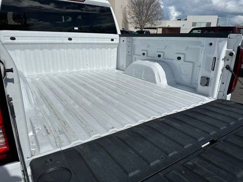 Used 2024 GMC Sierra 1500 SLT image 28