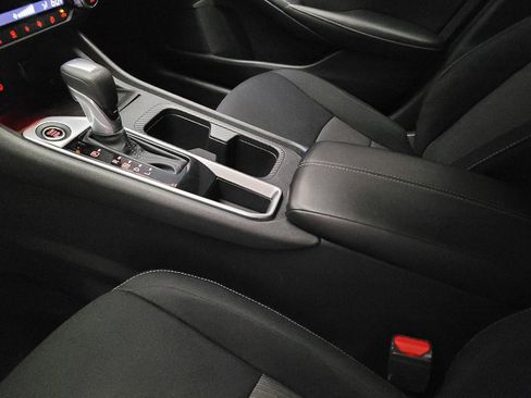Used 2021 Nissan Sentra SV FWD image 26