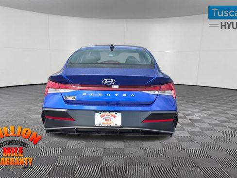 Used 2025 Hyundai Elantra SEL FWD image 7