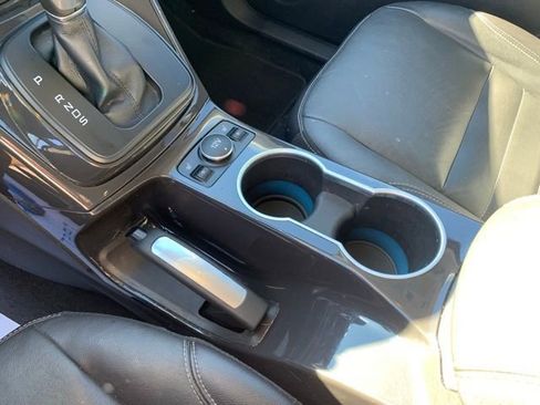 Used 2016 Ford Escape Titanium image 22