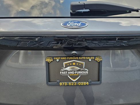 Used 2022 Ford Explorer ST-Line AWD/4WD image 36