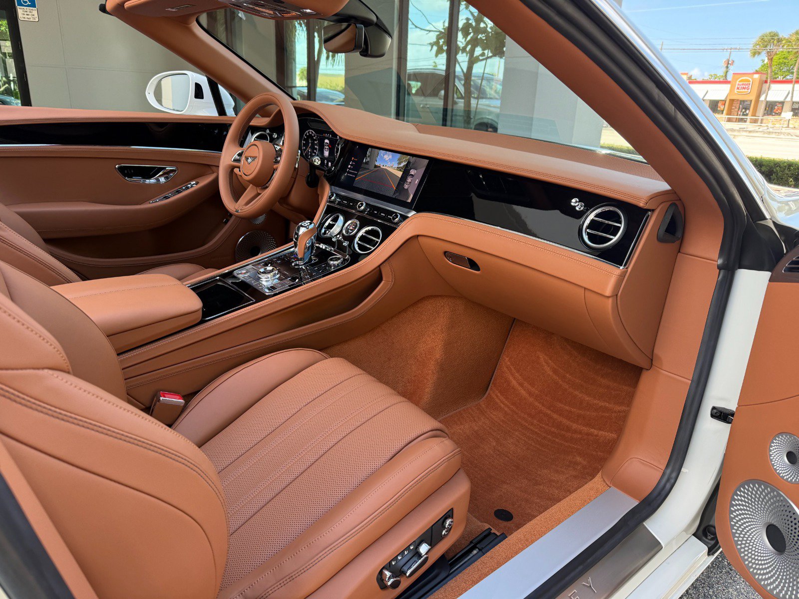 Used 2024 Bentley Continental GT V8 AWD/4WD image 36