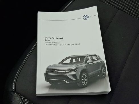 Used 2023 Volkswagen Taos SE w/ Panoramic Sunroof Package AWD/4WD image 26