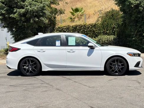 Certified 2024 Honda Civic Sport Touring image 3