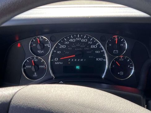 Used 2024 GMC Savana 2500 w/ Driver Convenience Package image 25