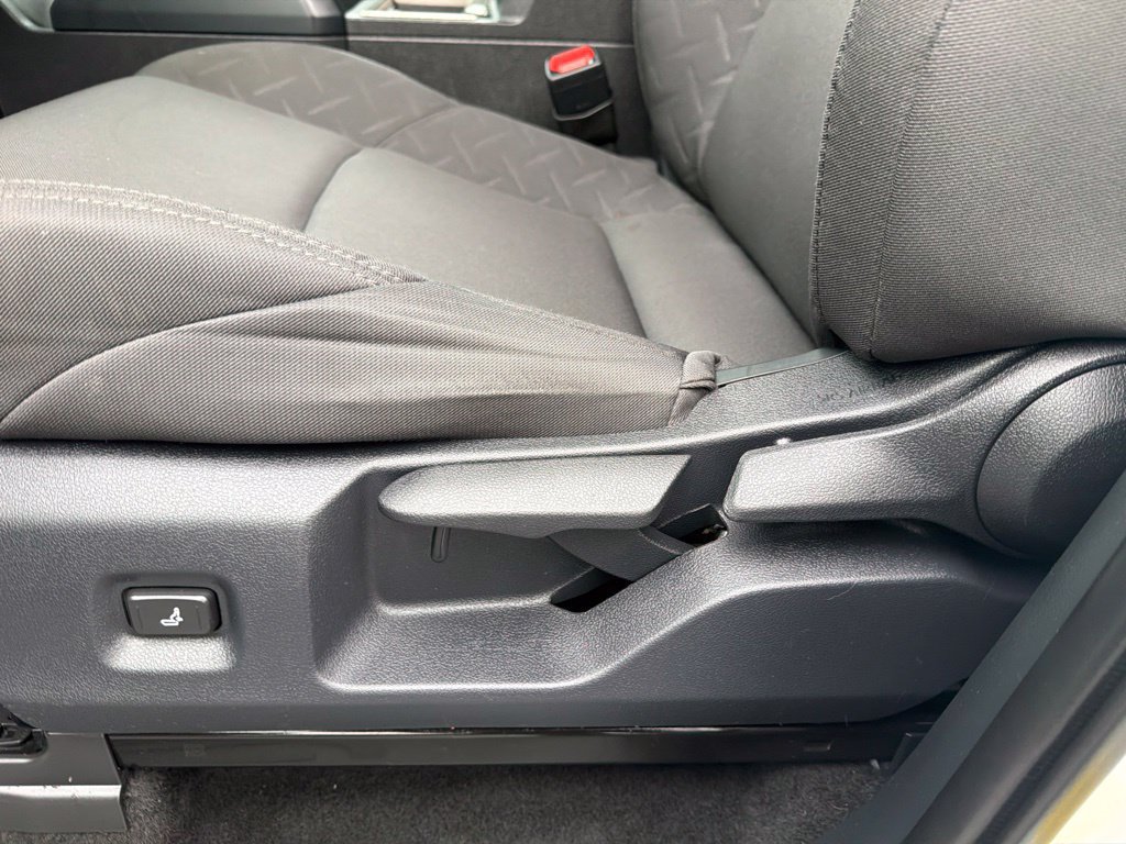 Certified 2025 Toyota Tacoma SR5 AWD/4WD image 20