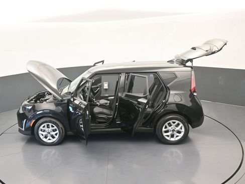 Used 2023 Kia Soul LX w/ Option Group 015 image 58