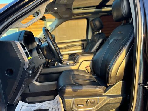 Used 2021 Ford Expedition Max Platinum image 12