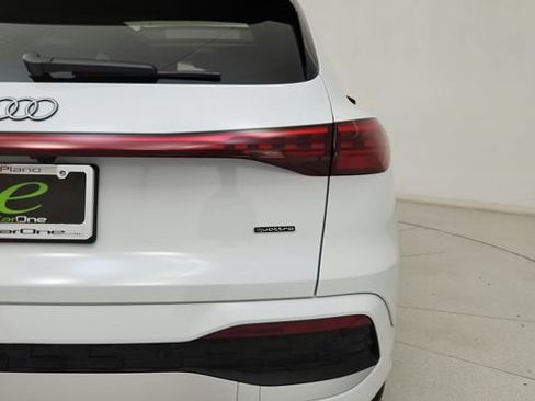 Used 2025 Audi Q5 Premium Plus w/ Premium Plus AWD/4WD image 44