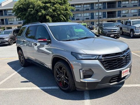Used 2023 Chevrolet Traverse Premier w/ Redline Edition AWD/4WD image 8