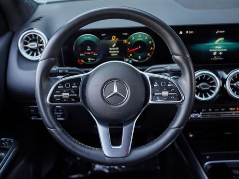 Used 2022 Mercedes-Benz GLA 250 4MATIC w/ Premium Package Lite image 27