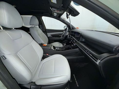 Used 2025 Hyundai Santa Cruz SEL image 10
