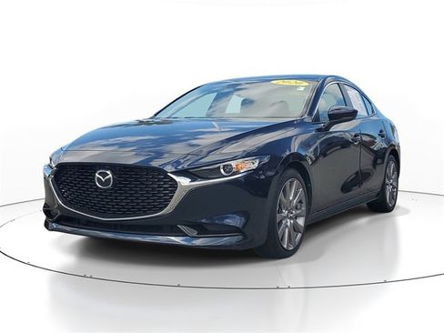 Used 2020 MAZDA MAZDA3 AWD Sedan w/ Preferred Package image 2