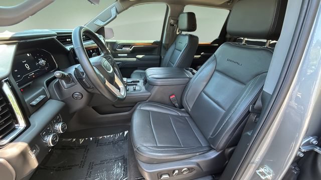 Used 2025 GMC Sierra 1500 Denali w/ Denali Reserve Package AWD/4WD image 18