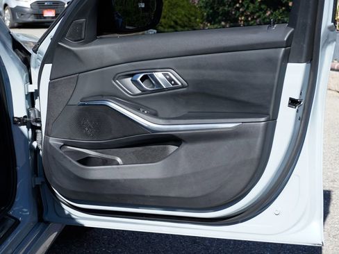 Used 2023 BMW M340i w/ Shadowloine Package image 43